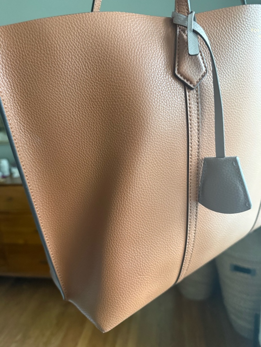 Tory Burch Tan Leather Perry Tote - Picture 11 of 11
